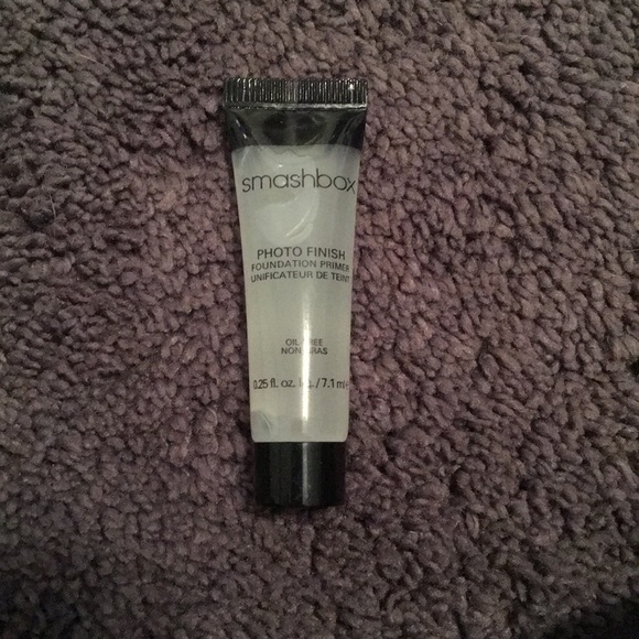 Assorted makeup bundle - Picture 4 of 6